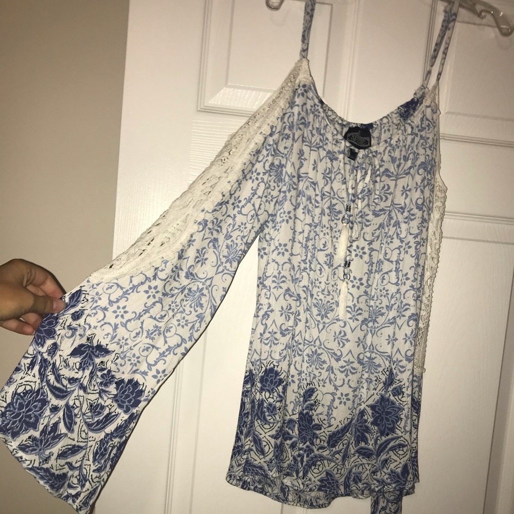 Cold Shoulder blouse
